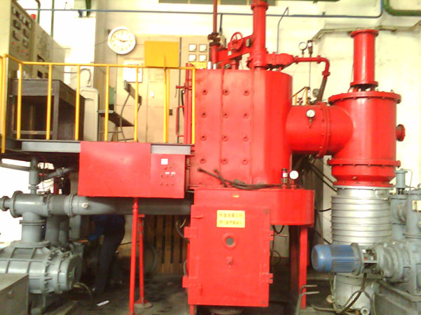 高真空(kong)單晶定(dìng)向凝固(gu)爐